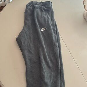 I’m selling grey Nike sweats nothing wrong with them just need to be sold